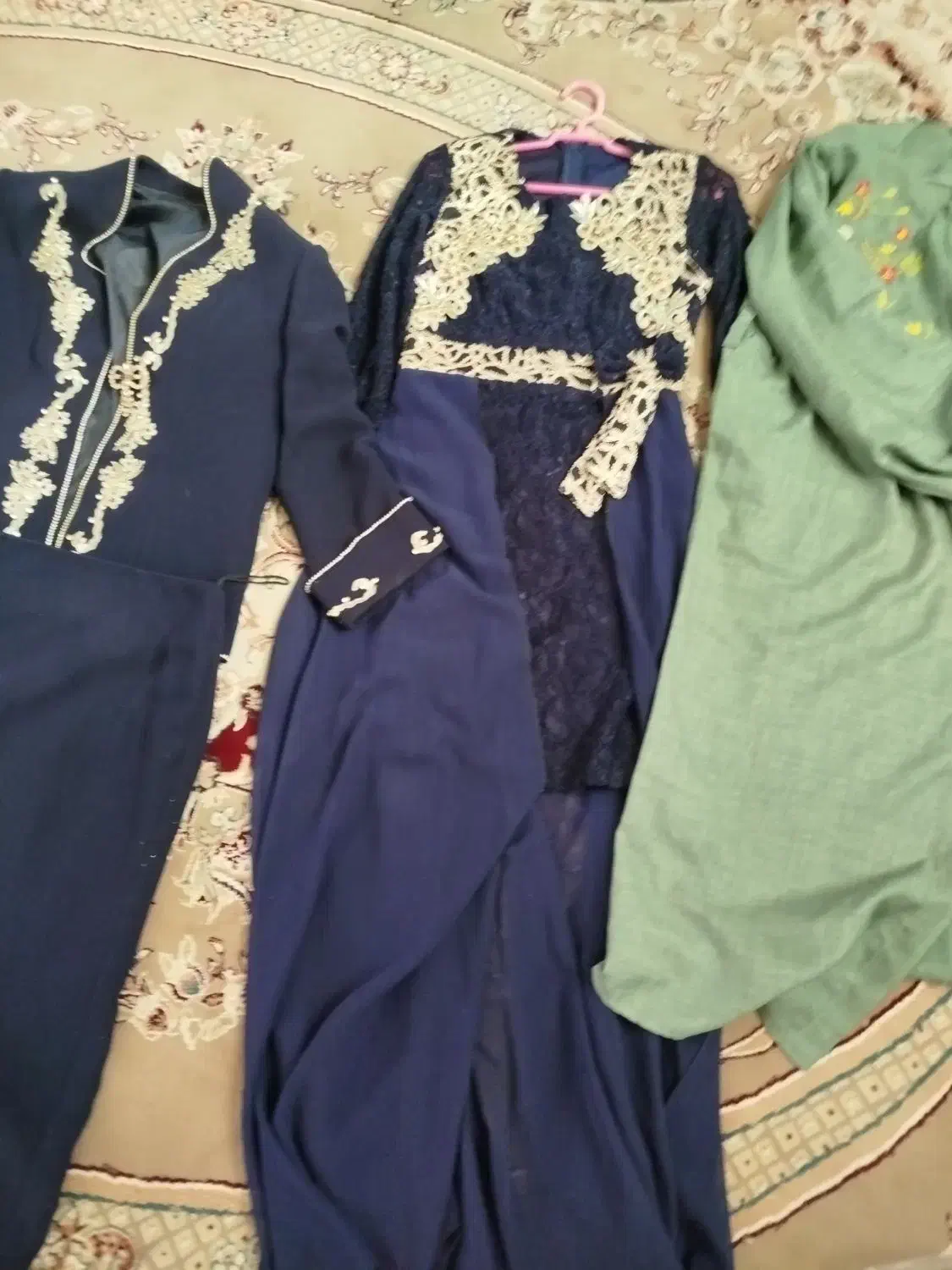 لباس مجلسی|لباس|میبد, |دیوار