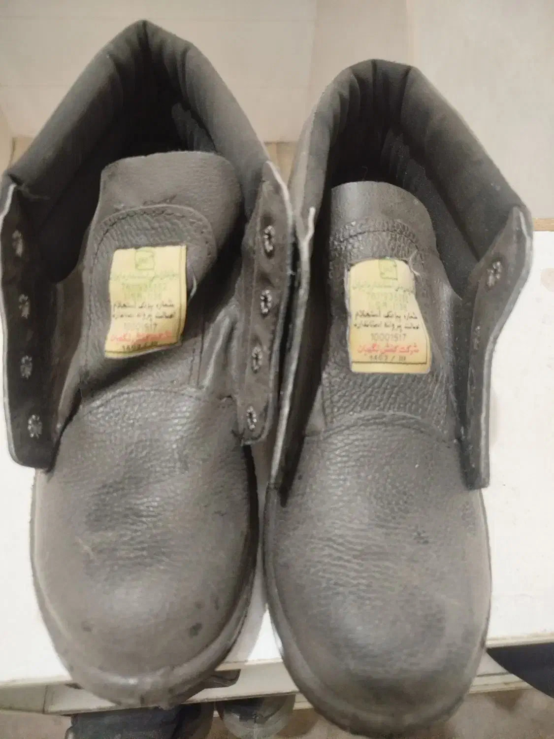 کفش کار سرپنجه آهنی|کیف، کفش، کمربند|یزد, |دیوار