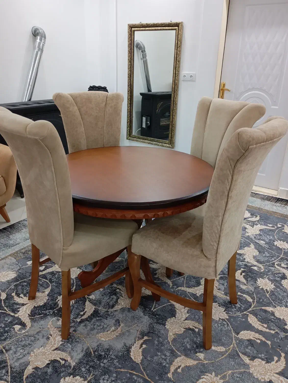 میز نهارخوری ۴نفره|میز و صندلی غذاخوری|گرگان, |دیوار