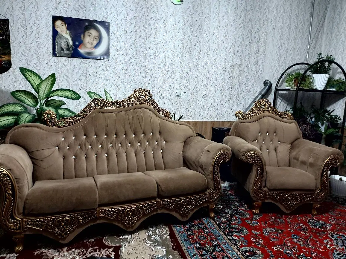 مبل|مبلمان خانگی و میز عسلی|گلبهار, شهر جدید گلبهار|دیوار