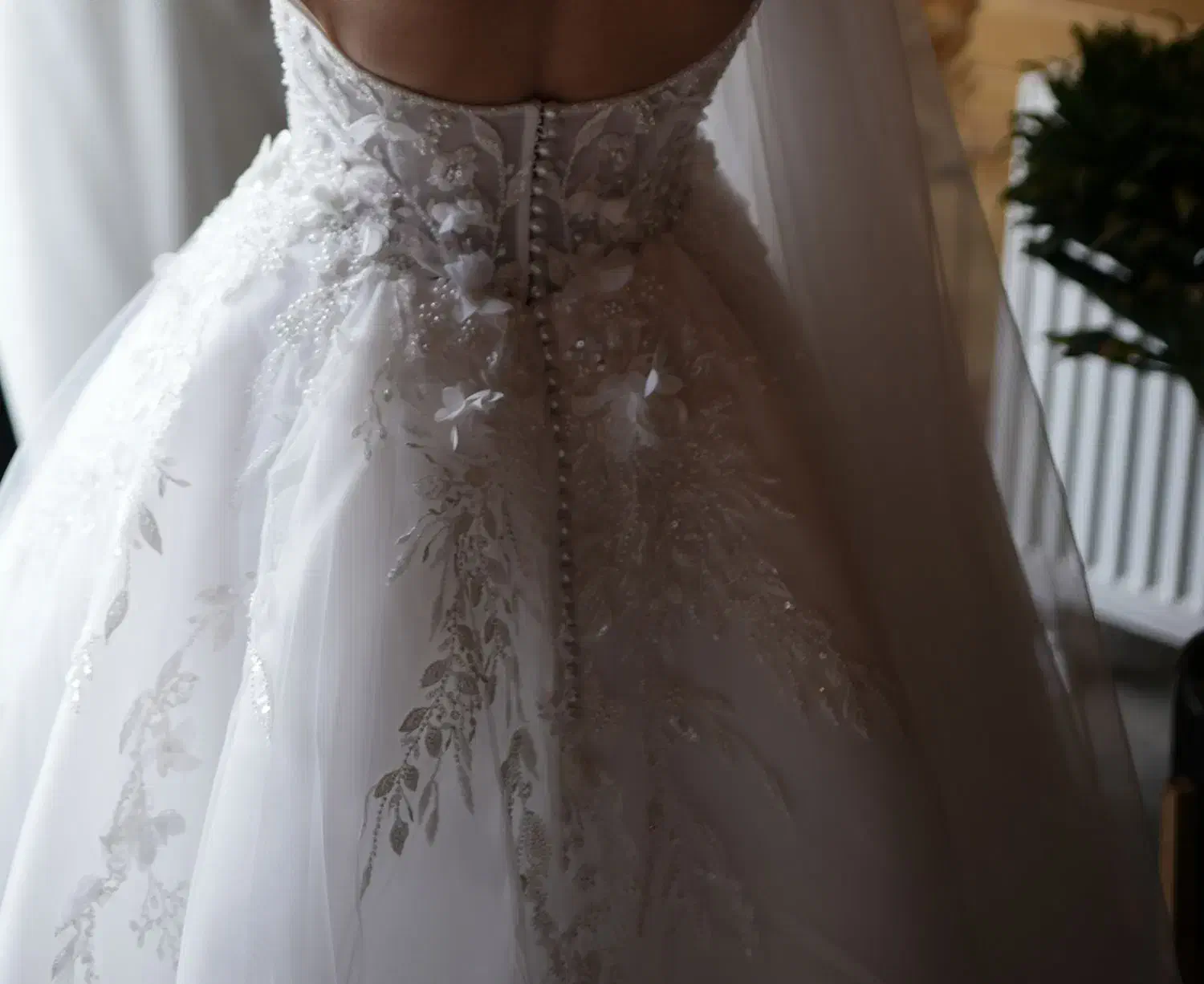 لباس عروس لاکچری سبک اروپایی،دوخت خاص منحصر به فرد|لباس|تهران, سازمان آب|دیوار