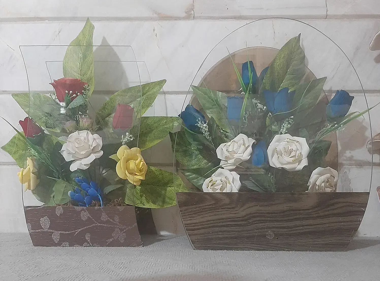 گلدان شیشه ای|گل مصنوعی|قم, نیروگاه|دیوار