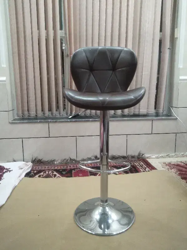 صندلی اپنی مدل زین اسبی برند ویترا جکدار|صندلی و نیمکت|شیراز, محراب|دیوار