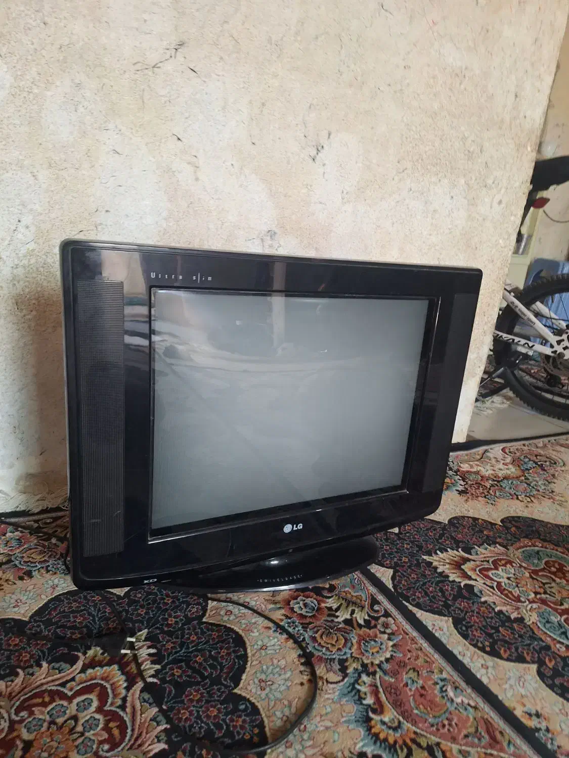 تلویزیون ال جی اصل|تلویزیون و پروژکتور|بندرعباس, |دیوار