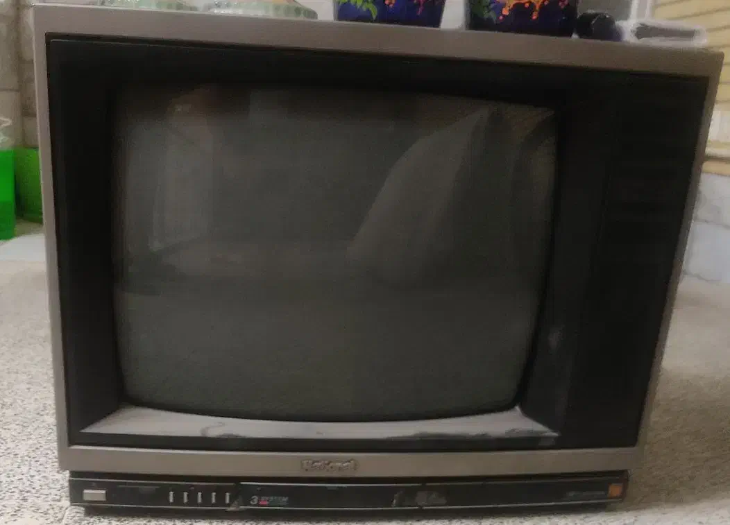 تلویزیون ناسیونال|کلکسیون اشیاء عتیقه|اصفهان, طامه|دیوار