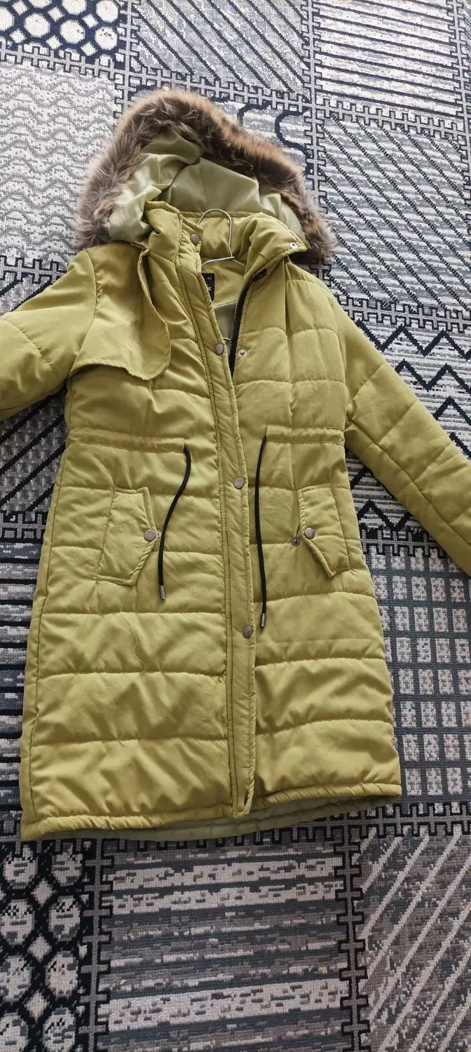 کاپشن|لباس|سبزوار, هویزه|دیوار