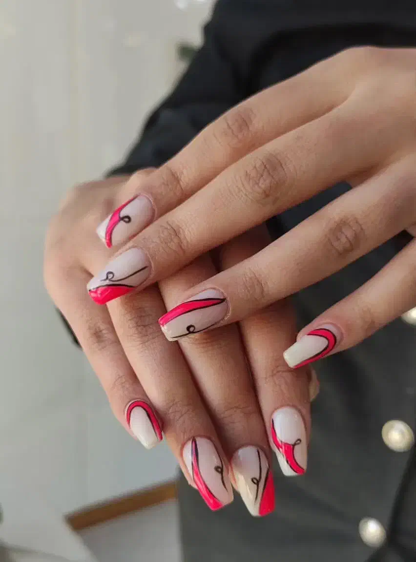 خدمات تخصصی ناخن در جزیره|خدمات آرایشگری و زیبایی|کیش, |دیوار