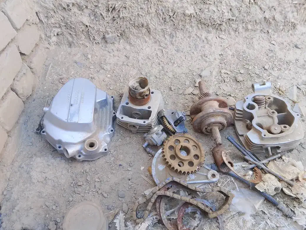 سر سیلند بن سیلند ومیلنگ فابریک ۱۲۵|قطعات یدکی و لوازم جانبی|سراوان, |دیوار