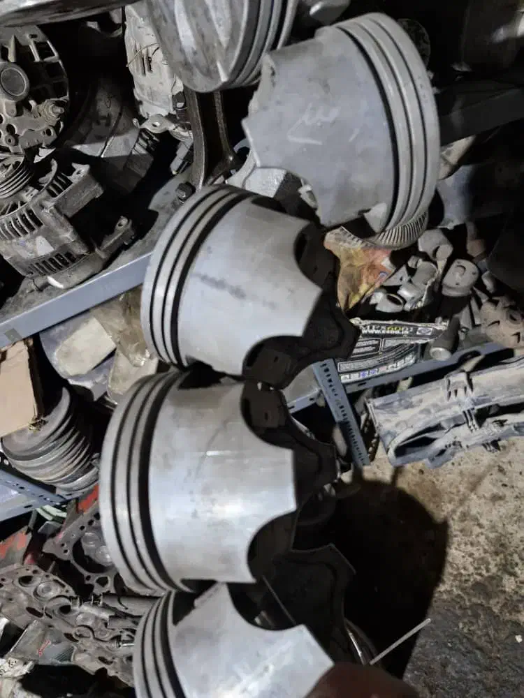 لوازم دست دوم خودرو|قطعات یدکی و لوازم جانبی|اصفهان, قائمیه|دیوار