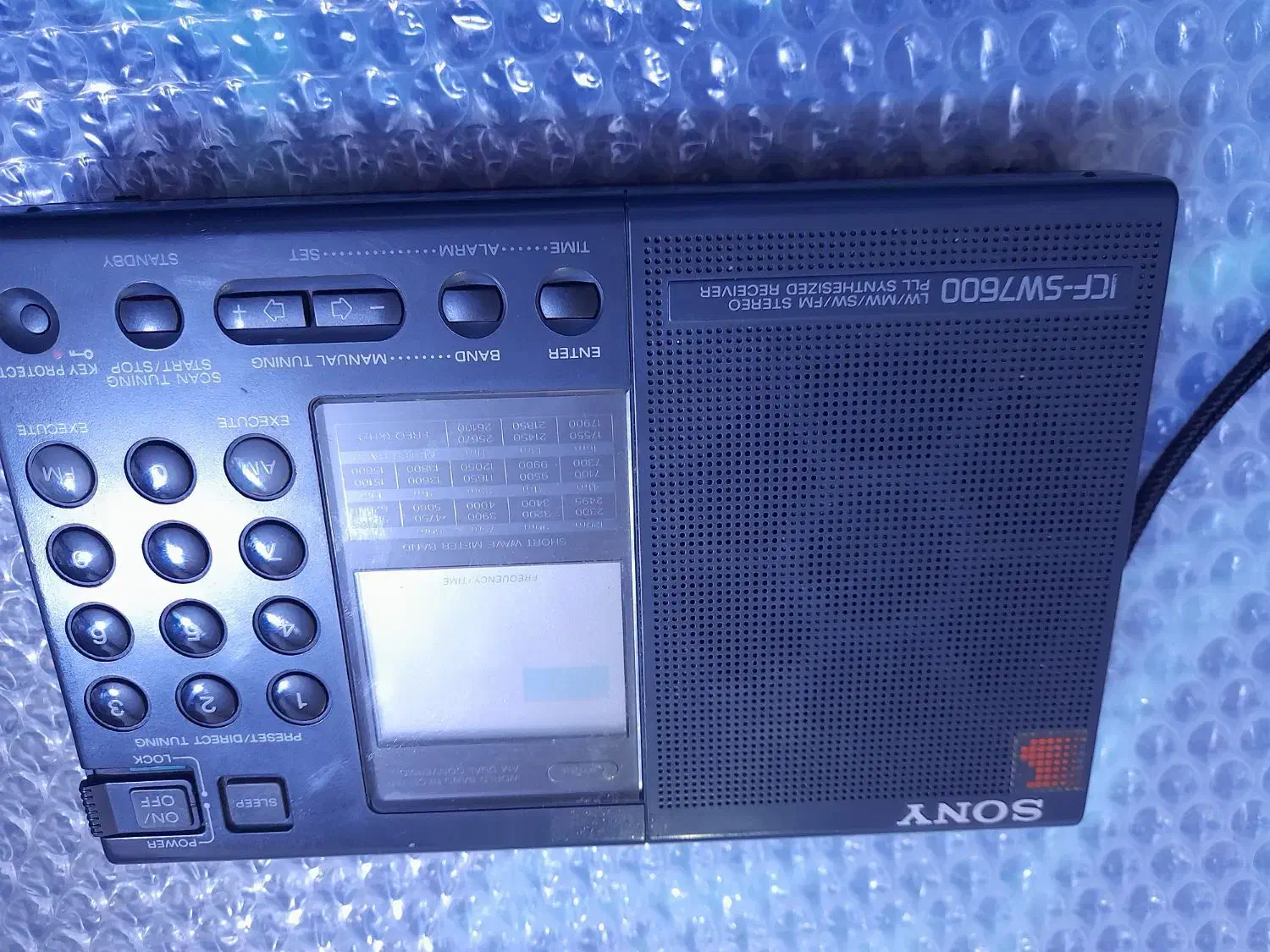 رادیو سونی ۷۶۰۰ ژاپن اصلی|کلکسیون اشیاء عتیقه|سنندج, |دیوار