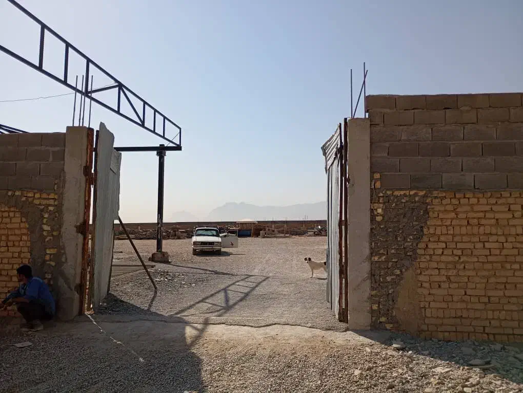 ۱۱هزار متر زمین چهار دیواری جهت انباریا کار دیگه|اجارهٔ دفتر صنعتی، کشاورزی، تجاری|شاهینشهر, برخوار غرب|دیوار