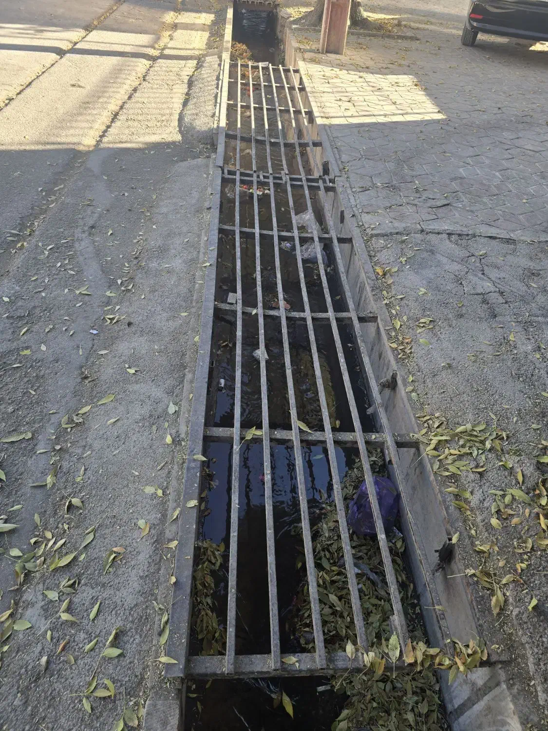 پل جلوی مغازه به طول شش متر کیفیت خوب|فروشگاه و مغازه|نورآباد, |دیوار