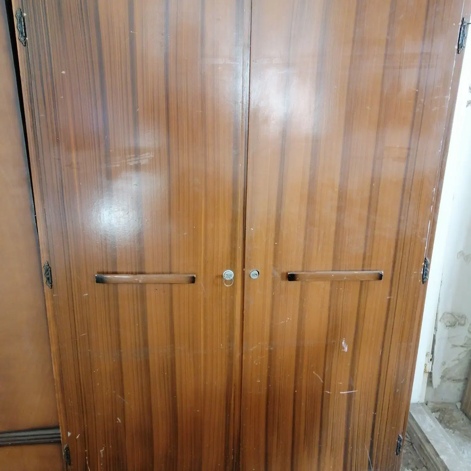 وسایل دست دوم|جاکفشی، کمد، دراور|خوی, |دیوار