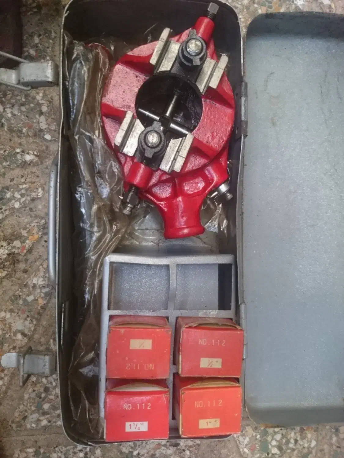 لوله بر هدیده گیره|ابزارآلات|تهران, صد دستگاه|دیوار