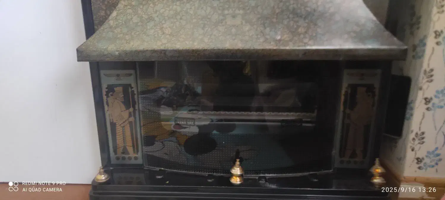 بخاری سالم در حد به علت کمبود جا قیمت چهار نیم|بخاری، هیتر، شومینه|اشتهارد, |دیوار