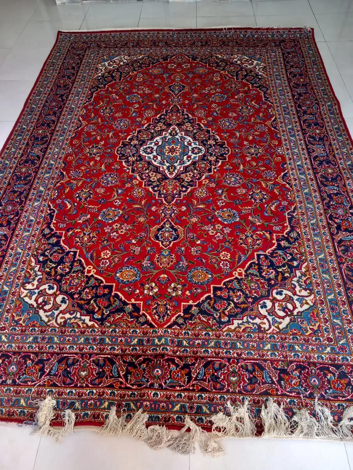 فرش دست بافت|فرش|فردیس, نگارستان|دیوار