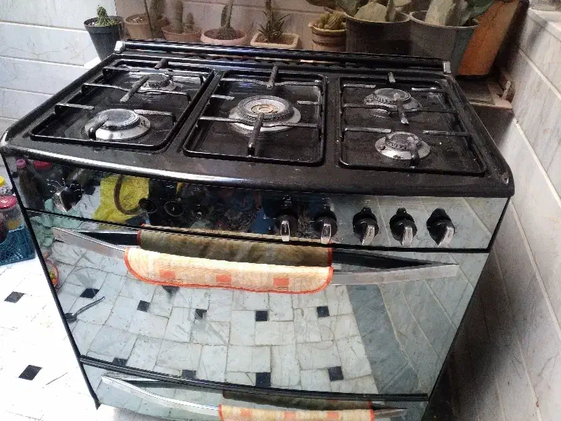 اجاق گاز طرح فر|اجاق گاز و لوازم برقی پخت‌وپز|قم, باغ شریفی|دیوار