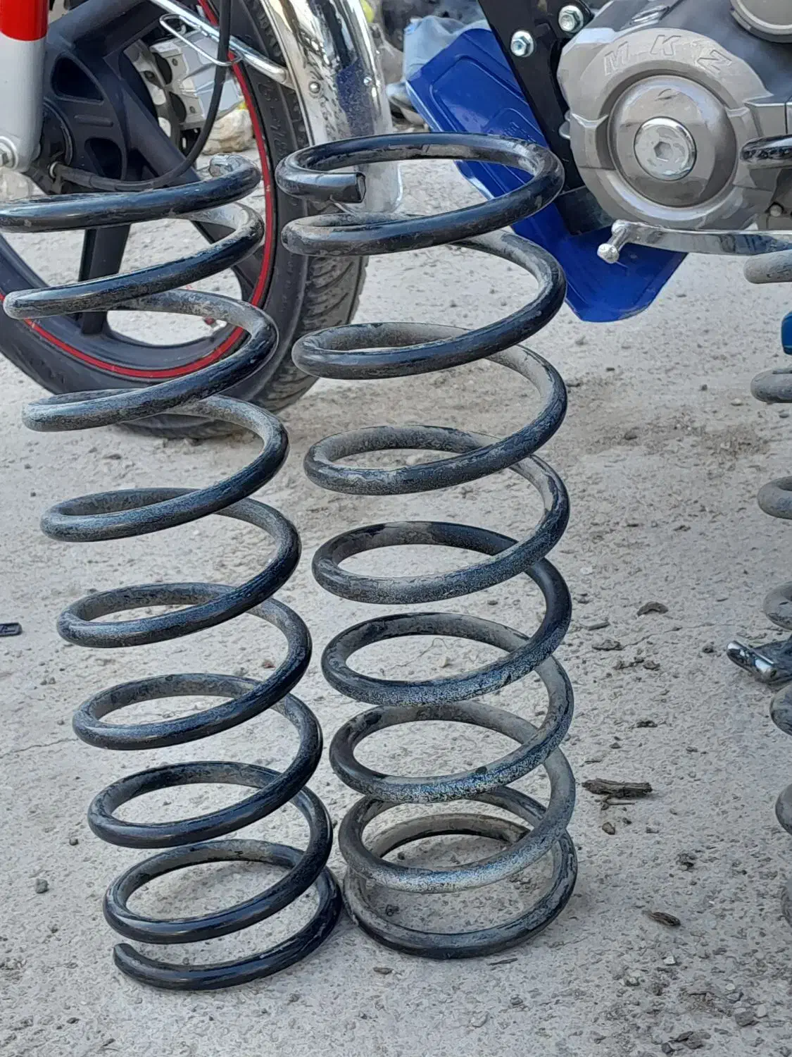 فنرلول تیبا دوگانه و تک سوز عقب باربند تیبا و|قطعات یدکی و لوازم جانبی|جوانرود, |دیوار