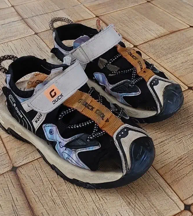 کفش سایز ۳۰|کفش و لباس بچه|ایلام, |دیوار