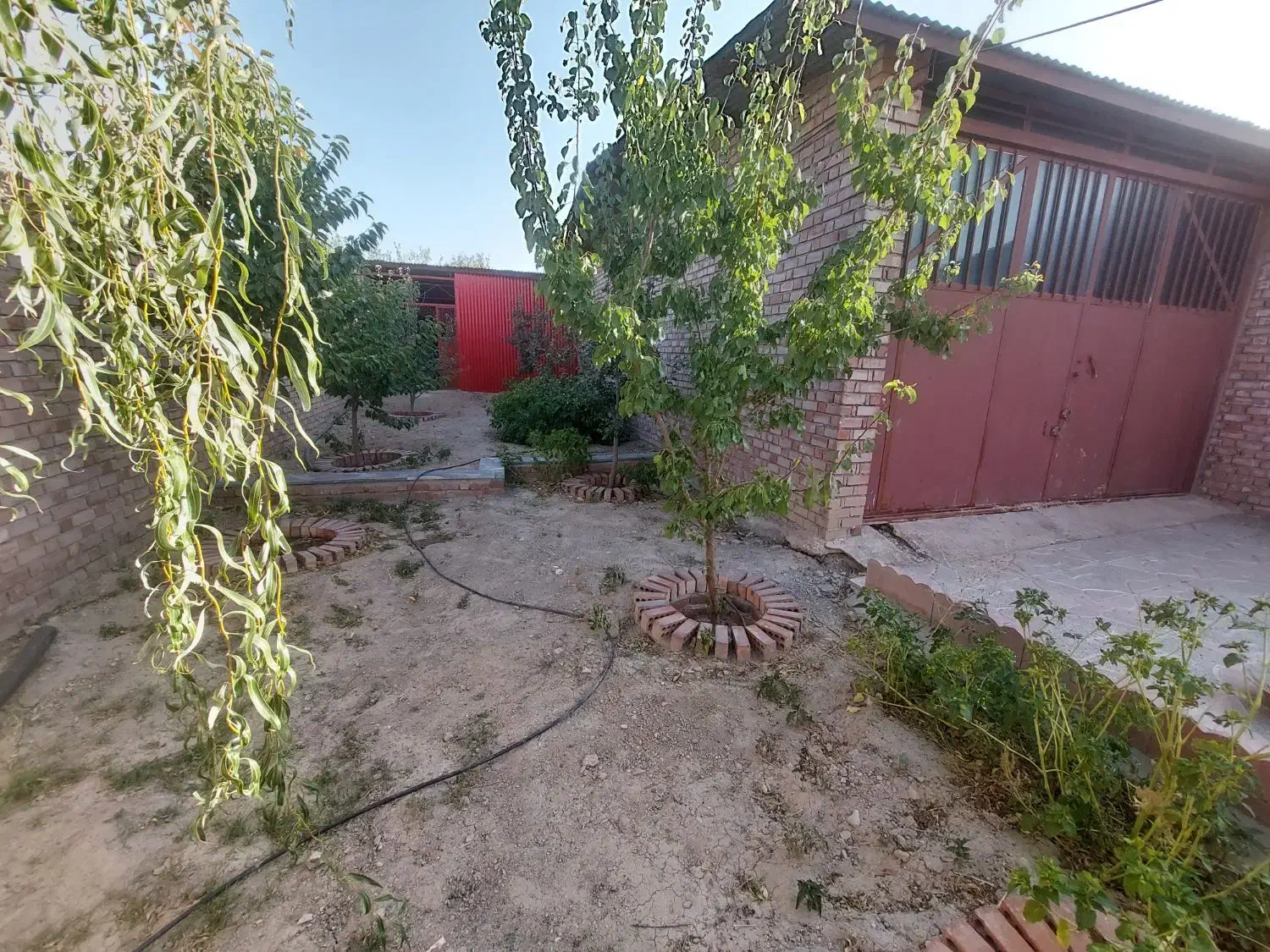 خانه باغ،سوله، جاده کنار تالار پاسارگاد|فروش دفتر صنعتی، کشاورزی، تجاری|بافت, |دیوار