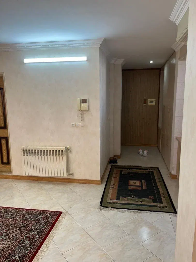 اپارتمان ۷۱ متر یک خواب در خیابان خادمی|فروش آپارتمان|اصفهان, دستگرده|دیوار