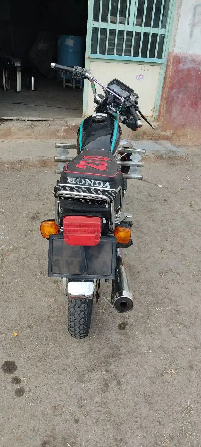 موتور سیکلت200 کبیر 95کاربرات درحد|موتورسیکلت|خنداب, |دیوار