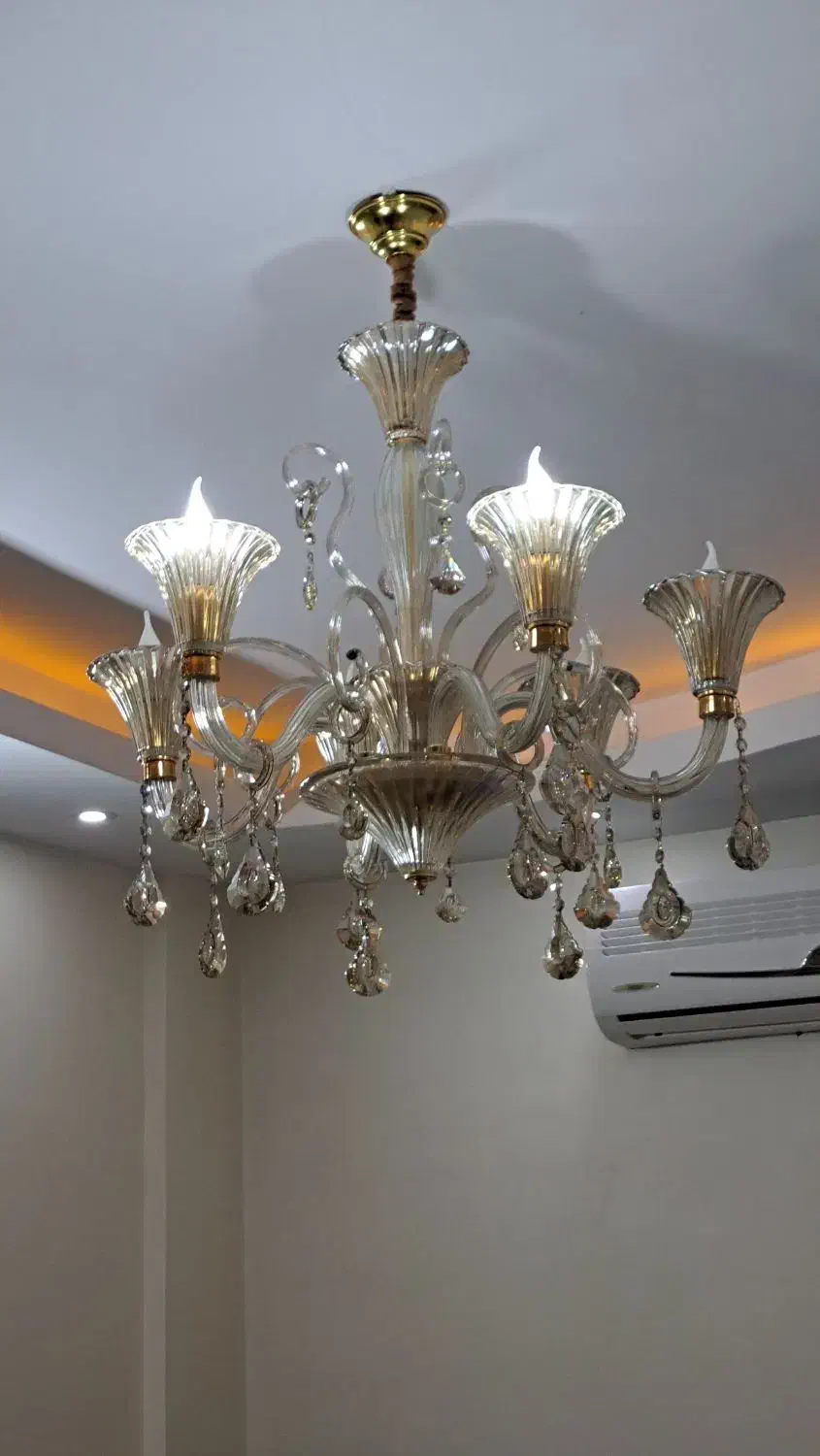 لوستر شش شاخه|لوستر و چراغ آویز|ری, سیزده آبان|دیوار