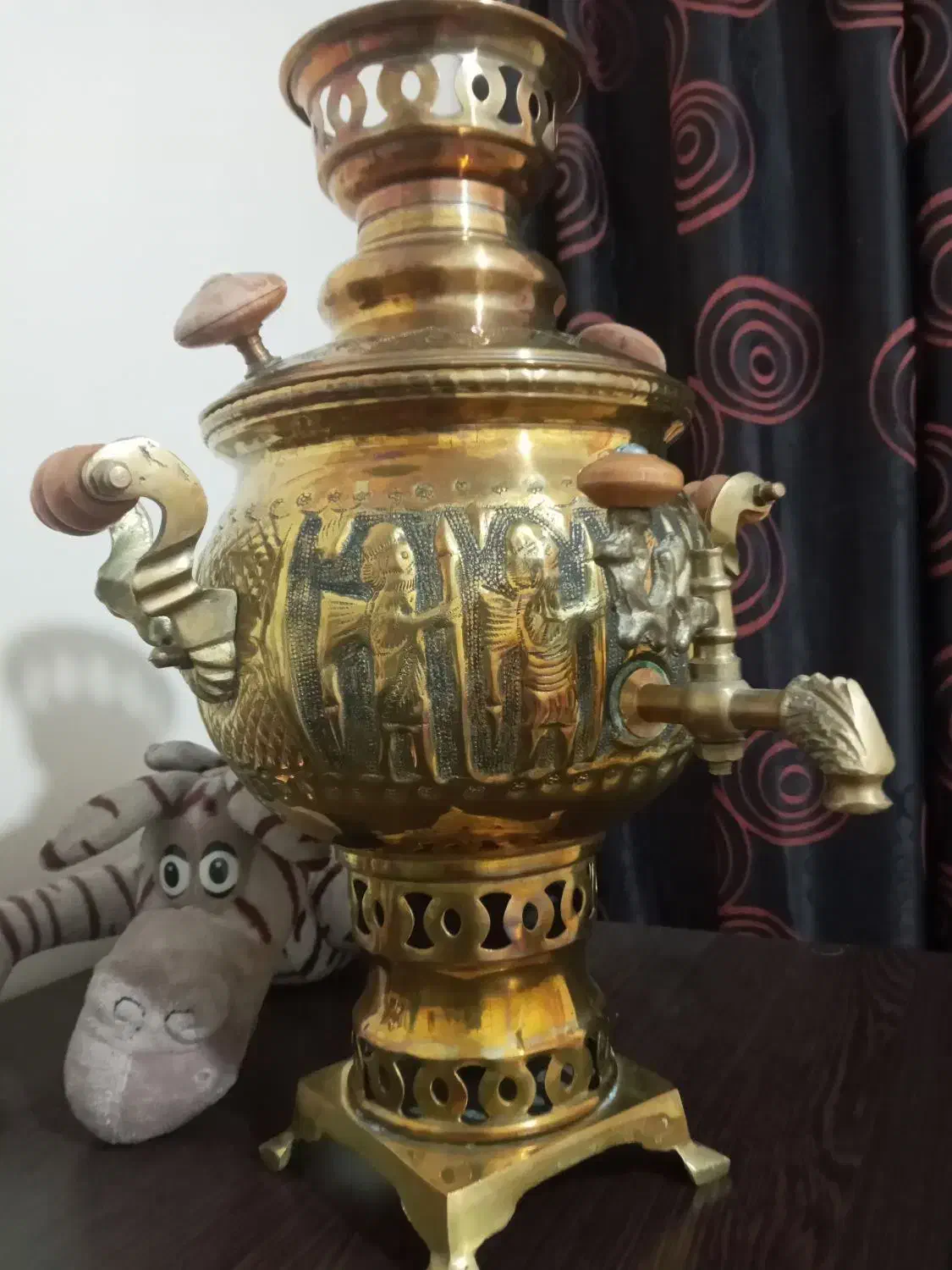 سماور ذغالی قدیمی|صنایع دستی و سایر لوازم تزئینی|هشتگرد, شهرک پارسیان|دیوار