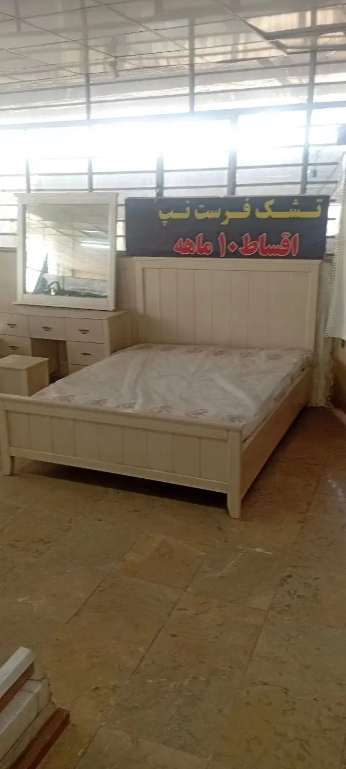 سرویس خواب رنگی تخت دراور پاتختی|تخت و سرویس خواب|مشهد, گرجی علیا|دیوار