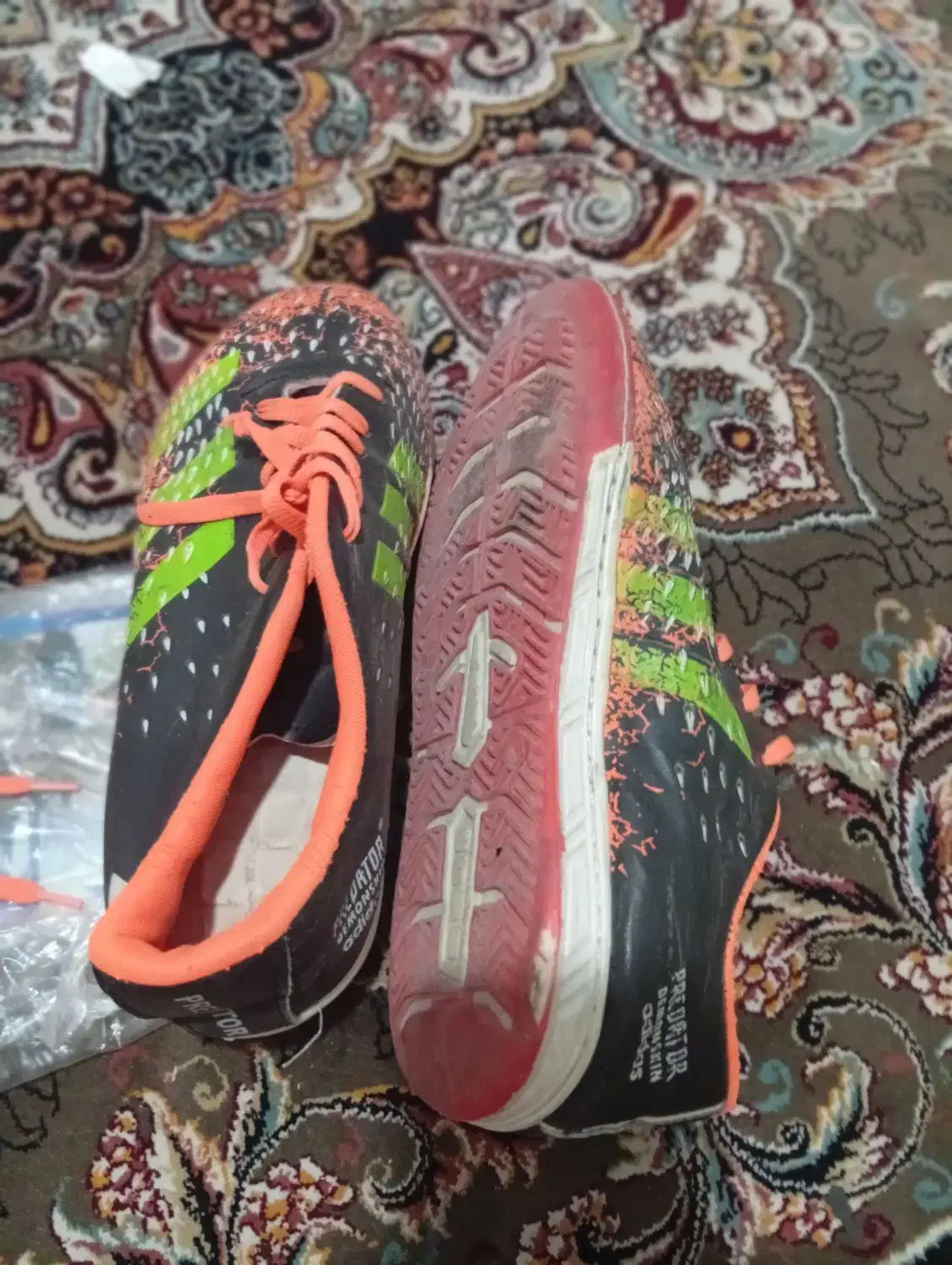 کفش فوتبال .سالنی و چمن|تجهیزات ورزشی|مشکیندشت, |دیوار