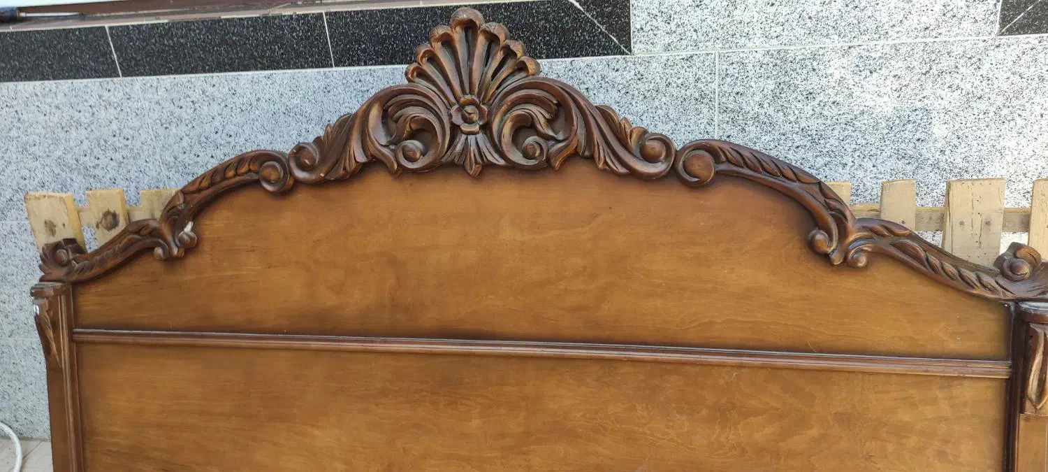 تخت دو نفره ۲عدد، خوشخواب بزرگ و کوچک|تخت و سرویس خواب|خوی, |دیوار