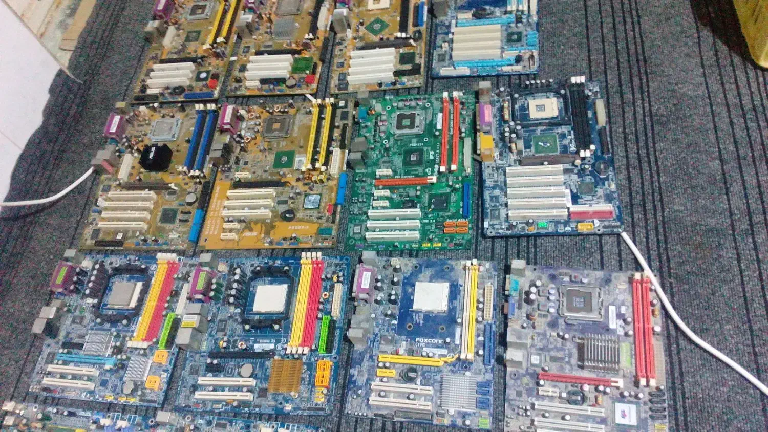 لوازم کامپیوتر میخریم|قطعات و لوازم جانبی رایانه|کوهسار (البرز), |دیوار