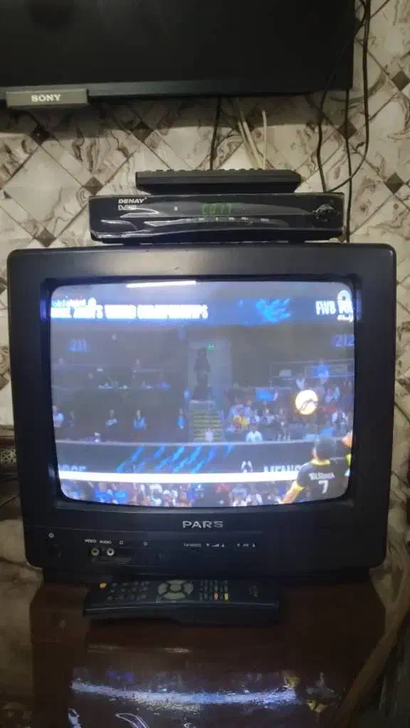 تلویزیون پارس۱۴اینچ در جد نو با کنترل فابریک|تلویزیون و پروژکتور|تهران, آبشار|دیوار