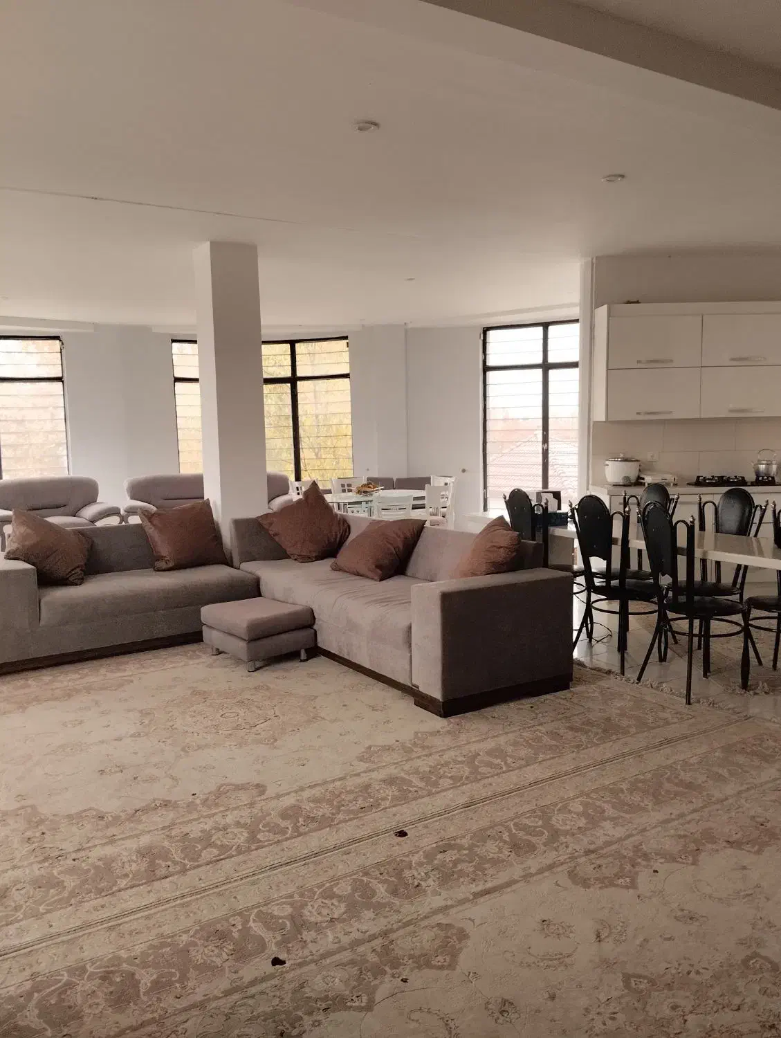 ویلا اجاره ای صدراوقلات|اجارهٔ کوتاهمدت ویلا و باغ|شیراز, باغشهر قصر سبز|دیوار