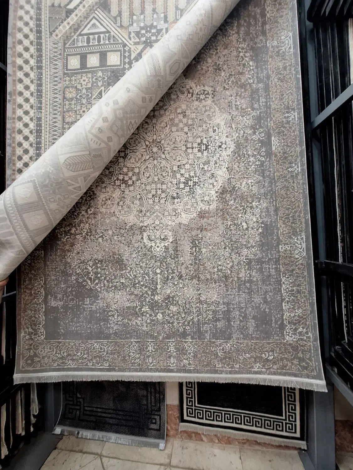 گلیم ابریشم ۴متری سبز طوسی پسند نخ ترک|گلیم، جاجیم، گبه|مشهد, امیر|دیوار