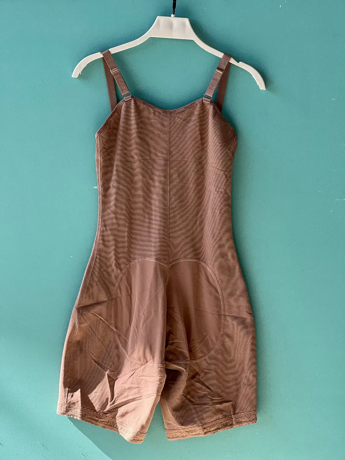 گنهای بعد عمل جراحی|لباس|رشت, بازار|دیوار