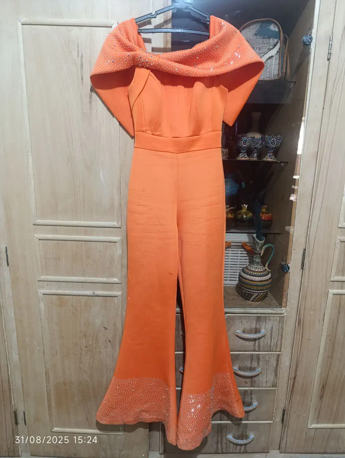 لباس اورال مجلسی|لباس|بروجرد, |دیوار