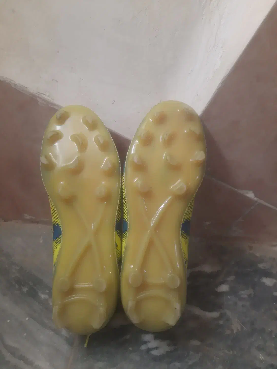 کفش فوتبالی باجوراب|کیف، کفش، کمربند|بوشهر, |دیوار