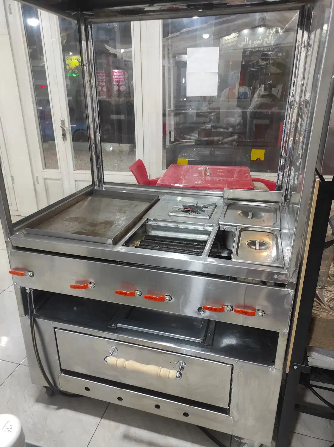 فرساندویچی|کافیشاپ و رستوران|دماوند, دماوند|دیوار