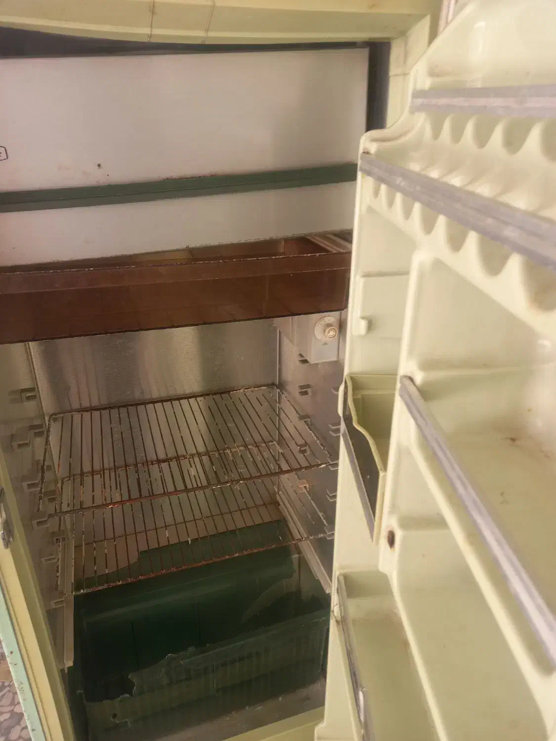 یخچال وفریزر قدیمی فیلور|یخچال و فریزر|امیرکلا, |دیوار