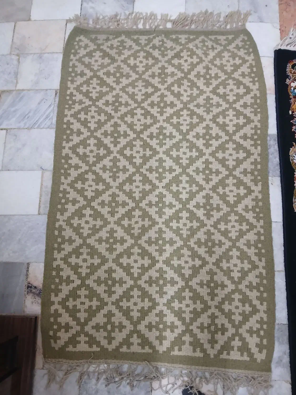 گلیم پشمی دورو دستبافت|گلیم، جاجیم، گبه|ری, دولت‌آباد|دیوار