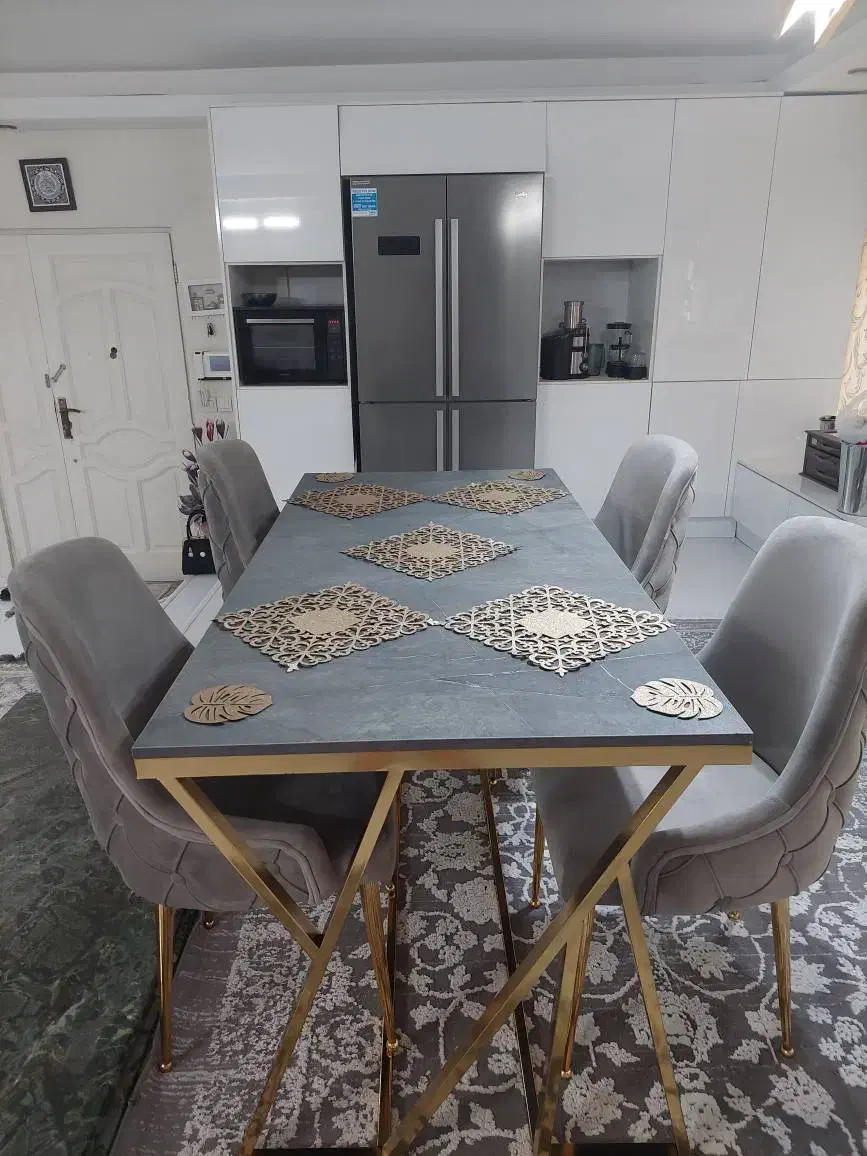 میز ناهار خوری پایه فلزی کروم|میز و صندلی غذاخوری|تهران, قیام|دیوار