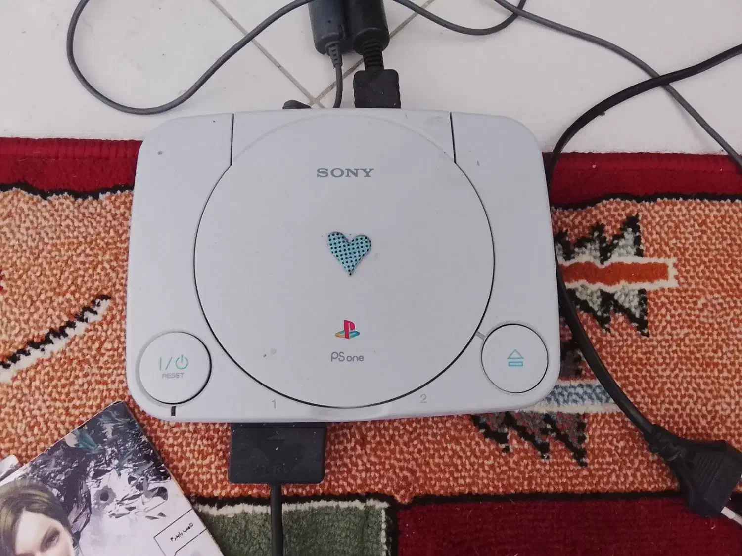 پلی استیشن وان به همراه تلویزیون دو دسته|کنسول، بازی ویدئویی و آنلاین|پردیس, فاز ۲|دیوار