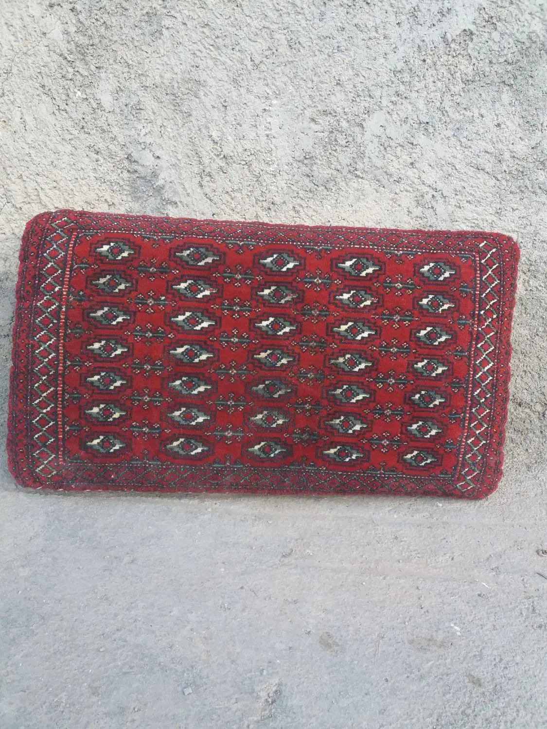 پشتی|پشتی|سنندج, |دیوار