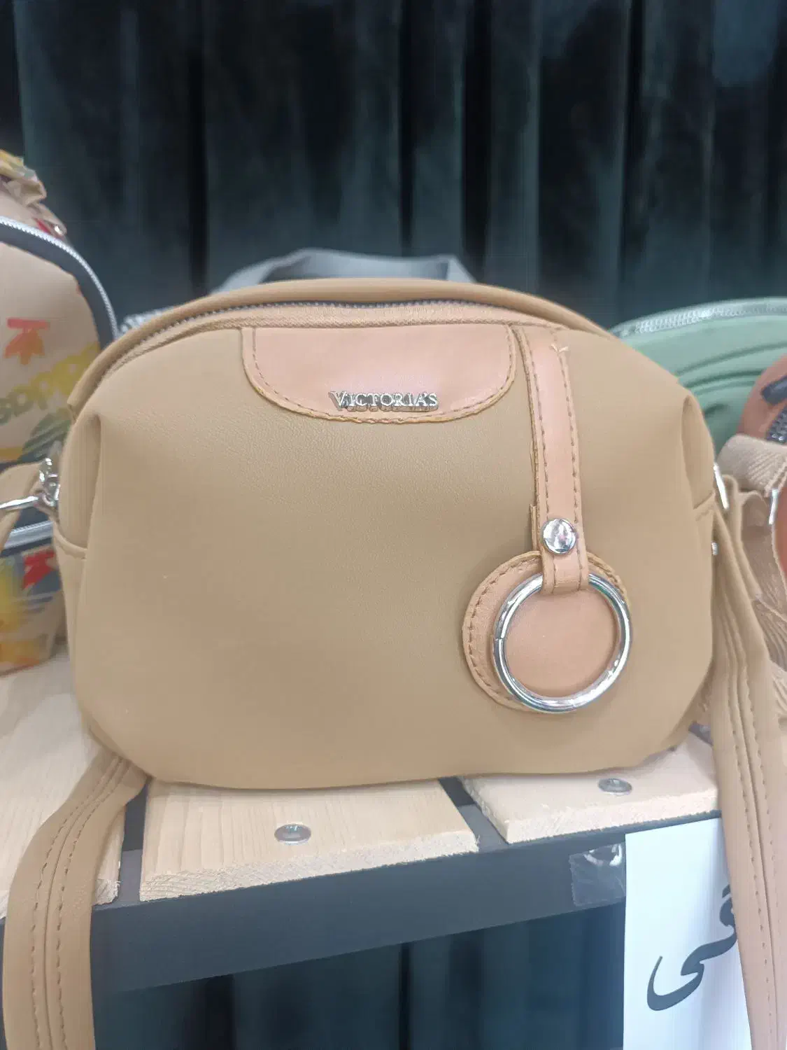 کیف|کیف، کفش، کمربند|شاهین‌شهر, عطار|دیوار