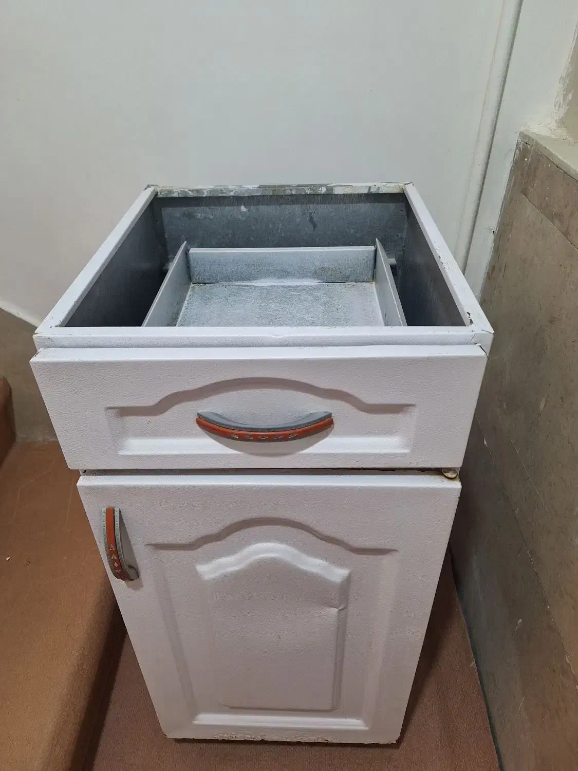 کابینت فلزی|آب‌چکان و نظم‌دهنده ظروف|قرچک, میرزائی شمالی|دیوار