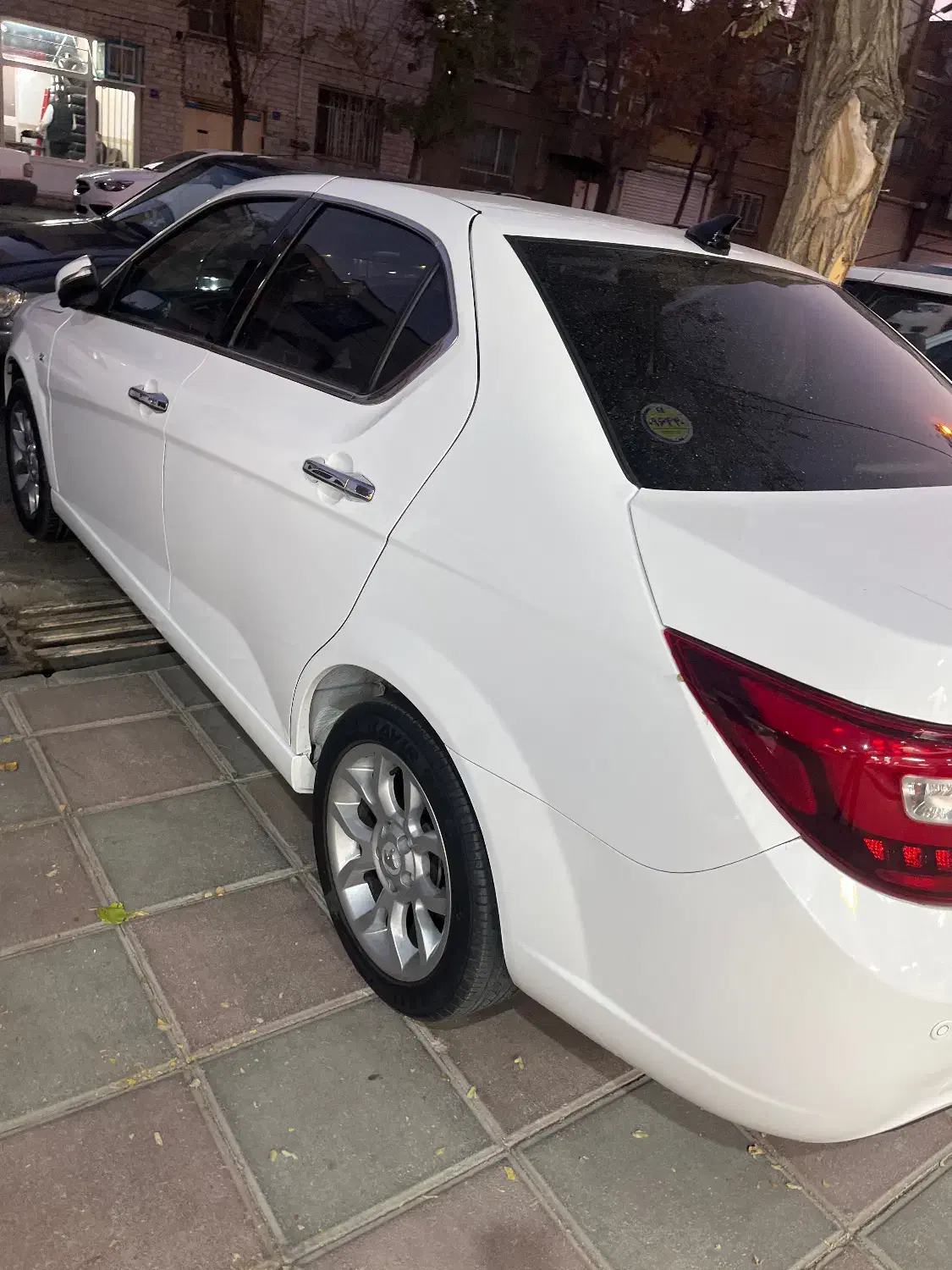 دنا اتومات ۱۴۰۱|خودرو سواری و وانت|اراک, |دیوار