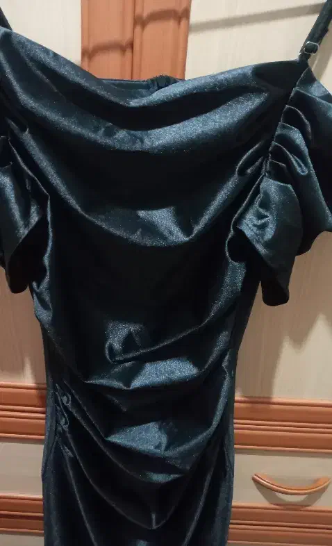 لباس مجلسی|لباس|تهران, والفجر (افسریه)|دیوار