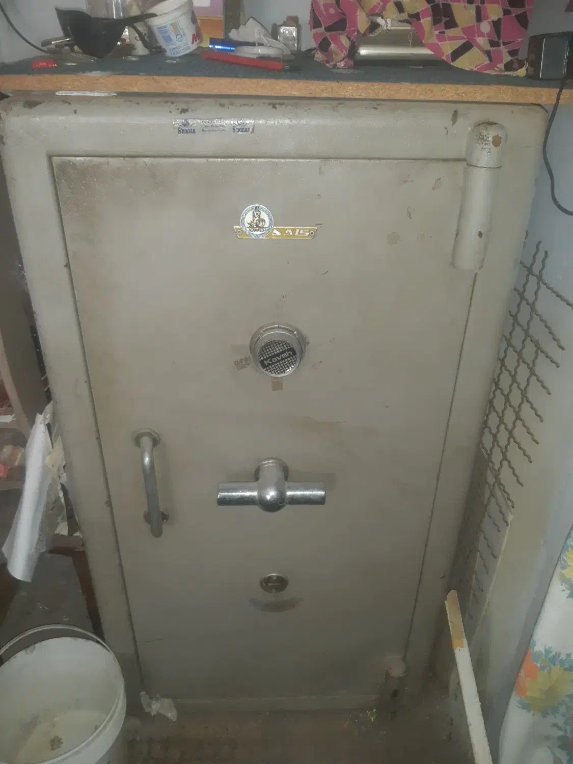 صندوق کاوه صندوق کاوه|ابزارآلات|قزوین, |دیوار