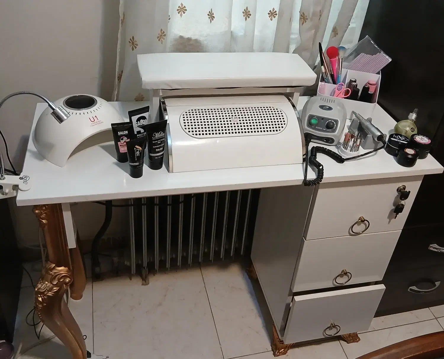 فروش پک کامل وسایل ناخن در حد نو|آرایشگاه و سالنهای زیبایی|اصفهان, جلفا|دیوار